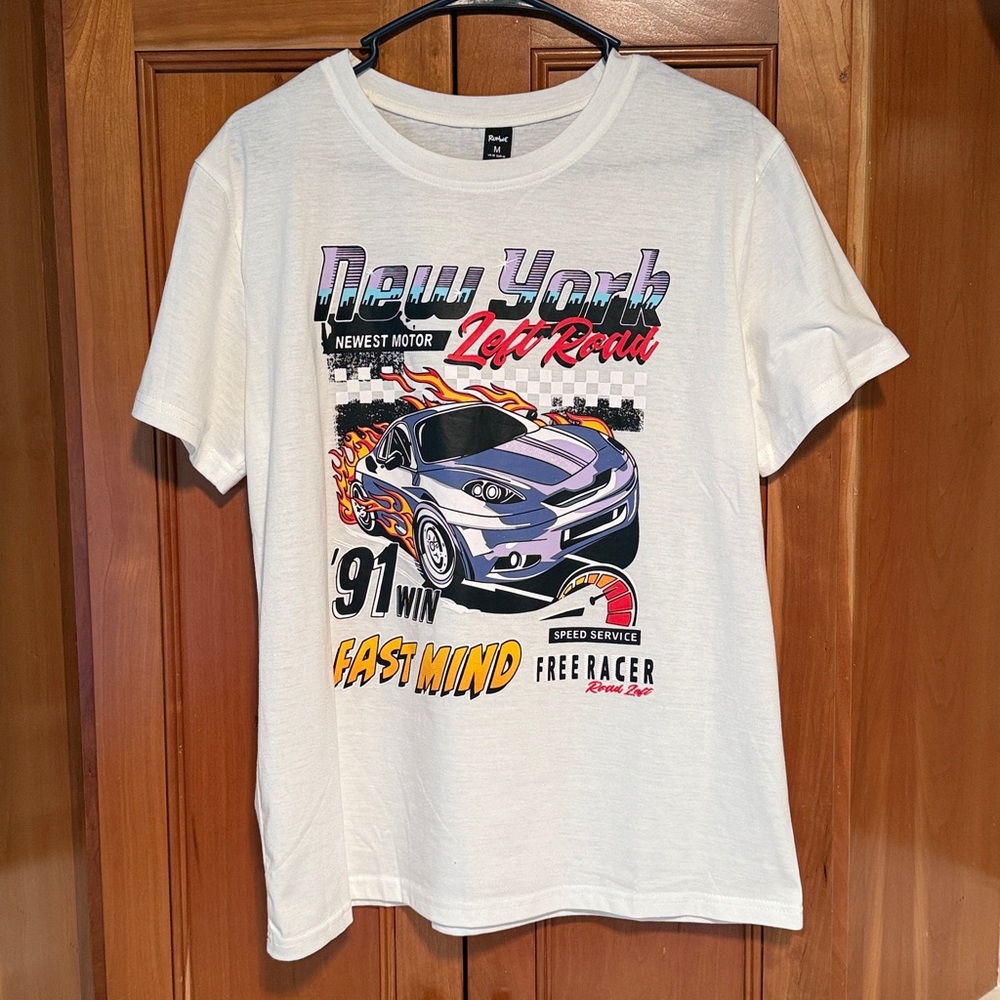 Romwe Men’s Tee Size M